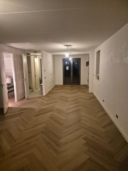 Visgraat vloer in Nijmegen